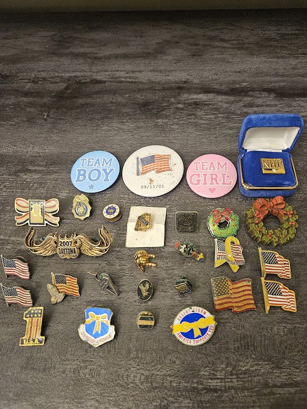 Vintage Collectible Pin & Button Mixed Lot